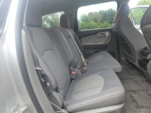 Used 2012 Chevrolet Traverse LT image 19