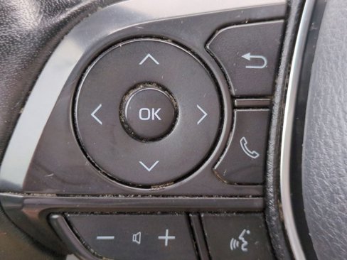 Used 2020 Toyota Camry SE image 24