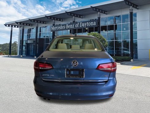 Used 2017 Volkswagen Jetta SEL image 5