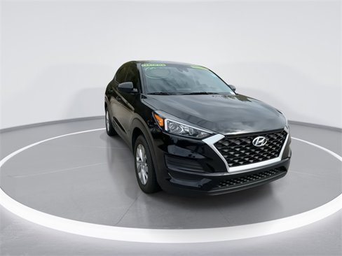 Used 2021 Hyundai Tucson SE image 2