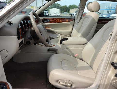 Used 1998 Jaguar XJ8 image 10