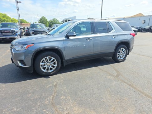 Used 2020 Chevrolet Traverse LT w/ Driver Confidence II Package image 1