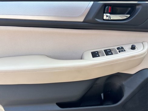 Used 2019 Subaru Outback 2.5i Premium image 24