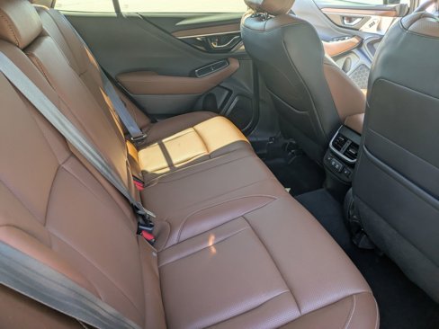 Used 2022 Subaru Outback Touring w/ Popular Package #2 image 24