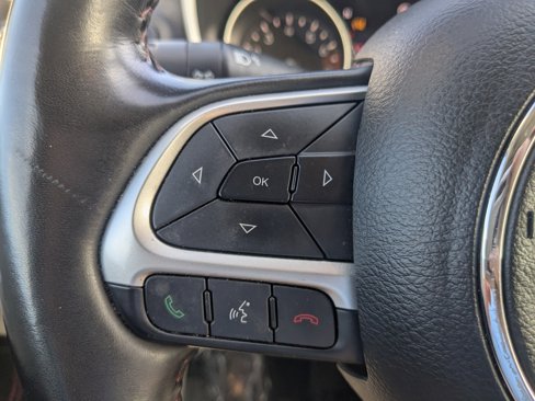 Used 2019 Jeep Compass Limited image 25