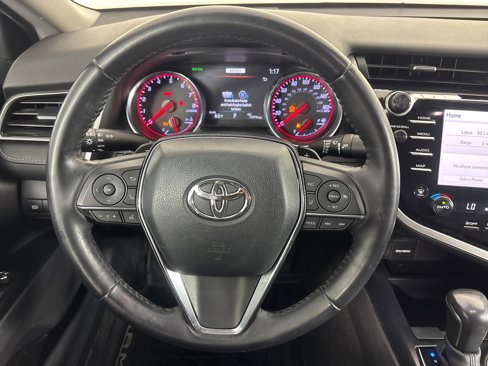 Used 2020 Toyota Camry XSE image 15