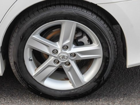 Used 2013 Toyota Camry SE image 7