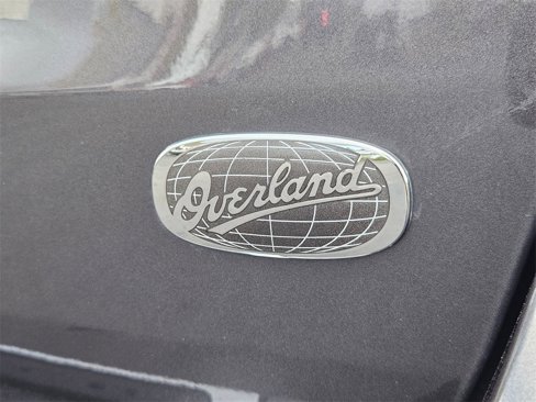 Used 2017 Jeep Grand Cherokee Overland image 34