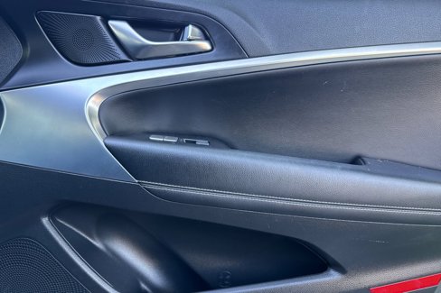 Used 2019 Genesis G70 2.0T Advanced image 19