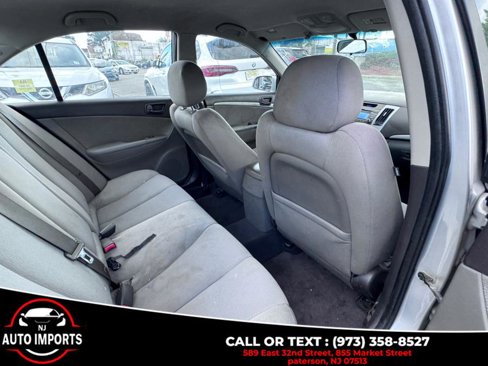 Used 2009 Hyundai Sonata GLS image 18