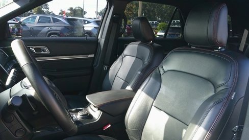 Used 2019 Ford Explorer Sport w/ Equipment Group 401A image 6