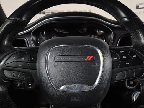 Used 2018 Dodge Challenger SXT w/ Blacktop Package image 22