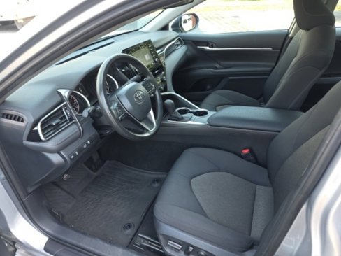 Used 2024 Toyota Camry LE image 7