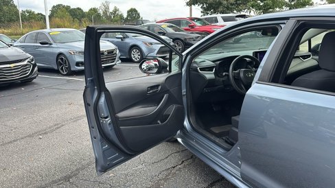 Used 2023 Toyota Corolla LE image 11