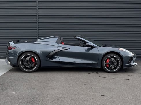 Used 2021 Chevrolet Corvette Stingray Premium Conv w/ Z51 Performance Package image 8