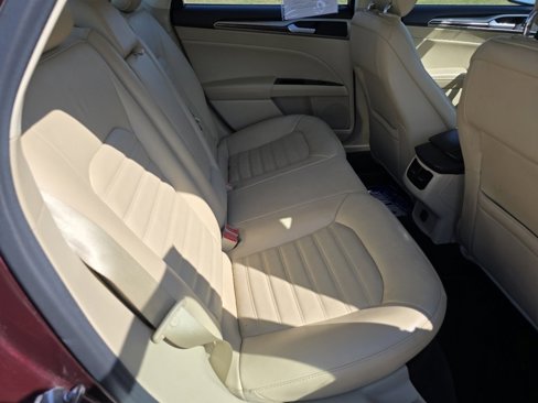 Used 2013 Ford Fusion SE image 15