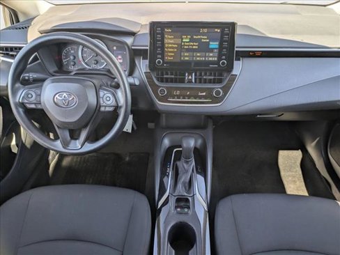 Used 2022 Toyota Corolla LE image 16