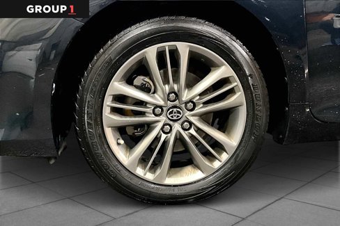 Used 2017 Toyota Camry SE image 10
