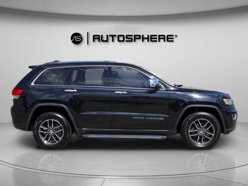 Used 2018 Jeep Grand Cherokee Limited image 11