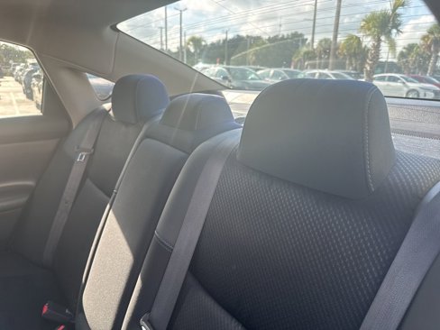 Used 2017 Nissan Altima 2.5 SR image 11