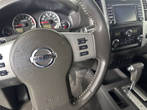 Used 2015 Nissan Frontier PRO-4X image 22