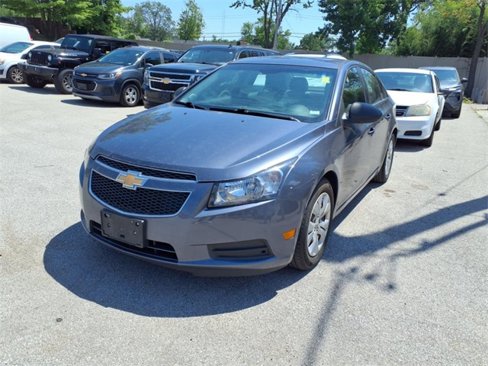 Used 2013 Chevrolet Cruze LS image 1
