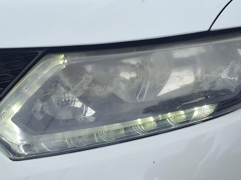 Used 2016 Nissan Rogue SV w/ SV Premium Package image 21