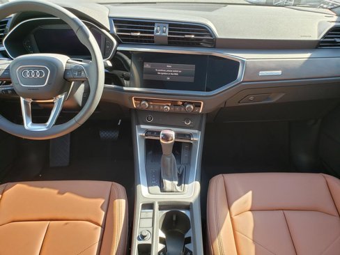 New 2025 Audi Q3 2.0T Premium Plus image 9