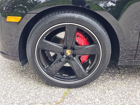 Certified 2021 Porsche Macan GTS w/ Premium Package Plus (PF9) image 9