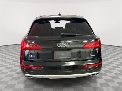Used 2018 Audi Q5 2.0T Premium Plus w/ Premium Plus Package image 3