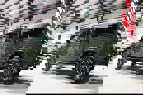 Used 2022 Jeep Gladiator Overland w/ Popular Equipment Package image 7