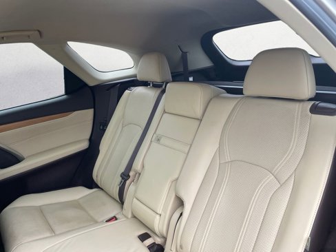Used 2019 Lexus RX 350L FWD image 14