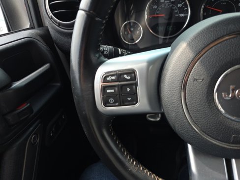 Used 2018 Jeep Wrangler Unlimited Sport image 17