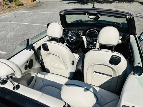 Used 2016 MINI Cooper S image 13