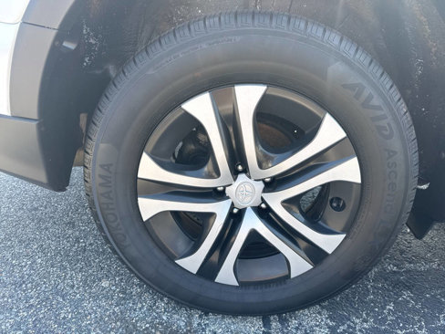 Used 2016 Toyota RAV4 LE image 11