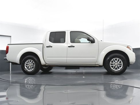 Used 2016 Nissan Frontier SV image 21
