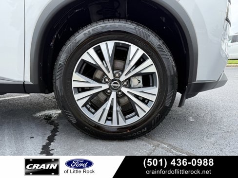 Used 2023 Nissan Rogue SV image 29