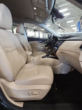 Used 2020 Nissan Rogue SL image 40