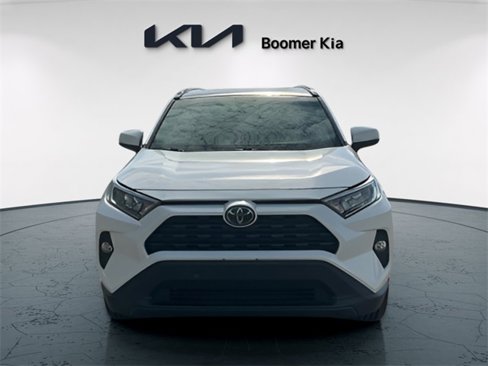 Used 2021 Toyota RAV4 XLE Premium image 2