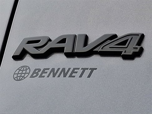Used 2024 Toyota RAV4 XLE image 31
