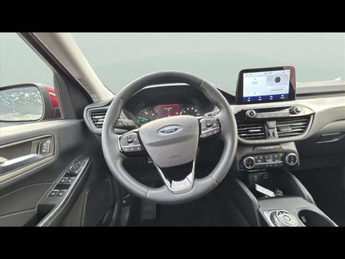Used 2022 Ford Escape SEL image 14