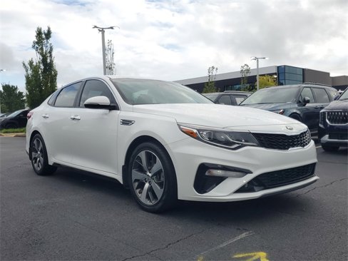Certified 2020 Kia Optima S image 3