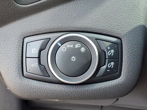 Certified 2017 Ford Escape SE w/ Equipment Group 201A image 16