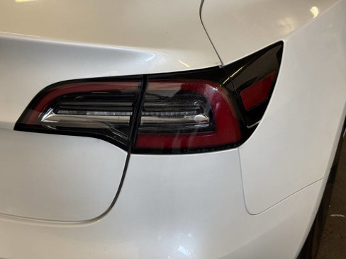 Used 2021 Tesla Model 3 Standard Range Plus image 34