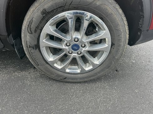 Used 2020 Ford Escape SE image 5