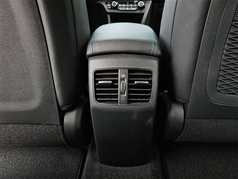 Used 2022 Kia Niro EX Premium w/ Cold Weather Package image 22