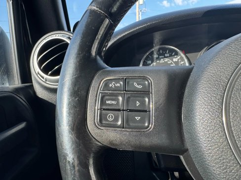 Used 2012 Jeep Wrangler Unlimited Sahara w/ Connectivity Group image 12