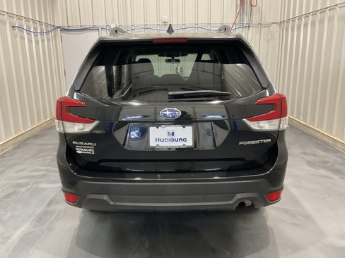 Used 2022 Subaru Forester Premium image 20