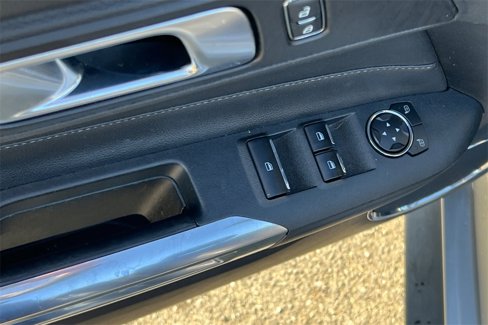 Used 2022 Ford Mustang Premium image 14