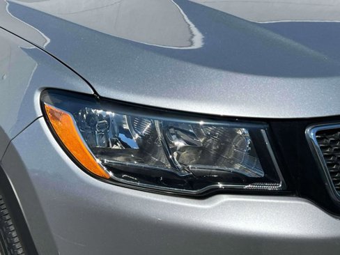 Certified 2021 Jeep Compass Limited image 8